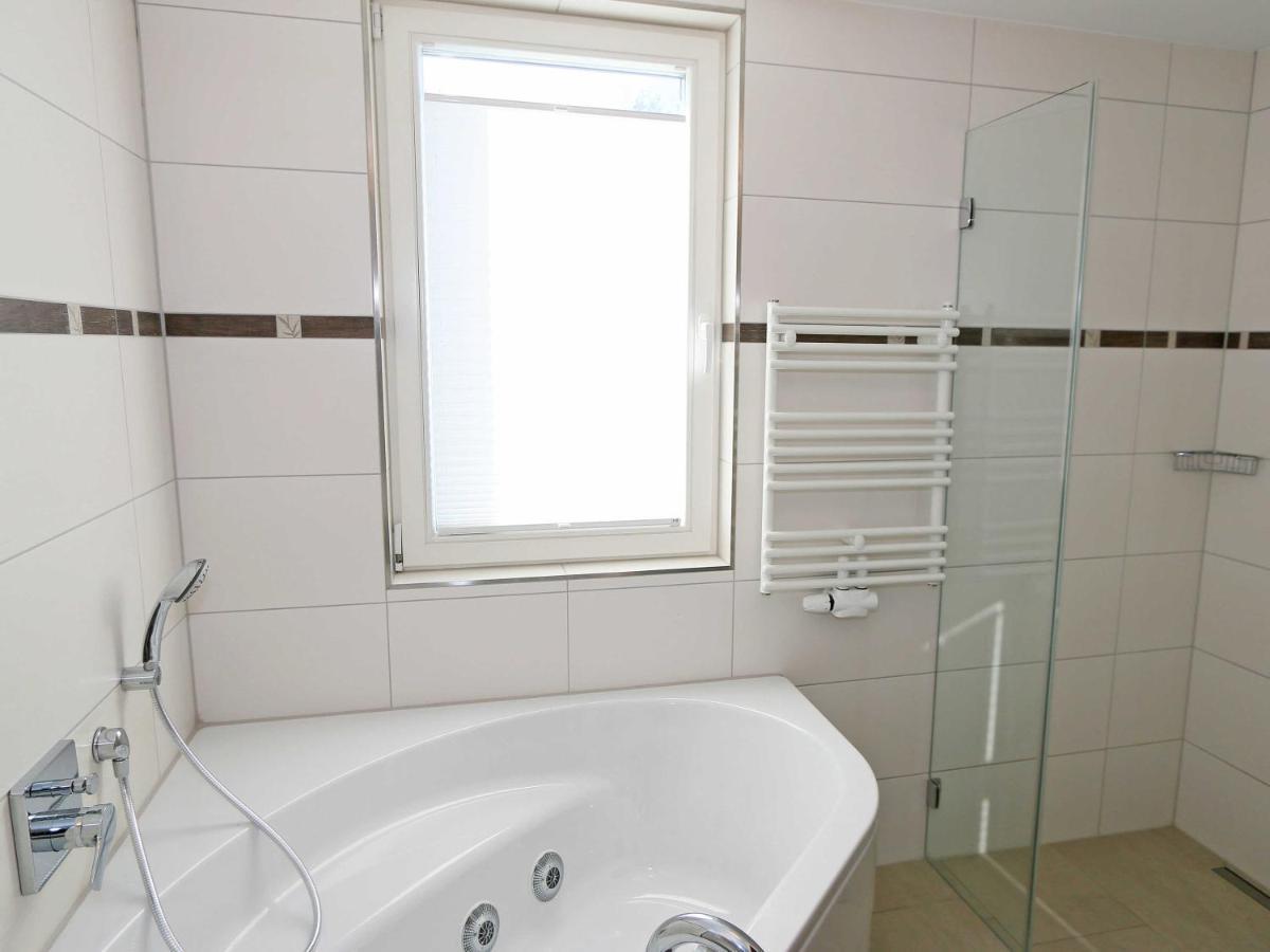 Strandvilla Baabe - Wg 12 Mit Meerblick, Kamin, Sauna, Whirlpool Exterior photo